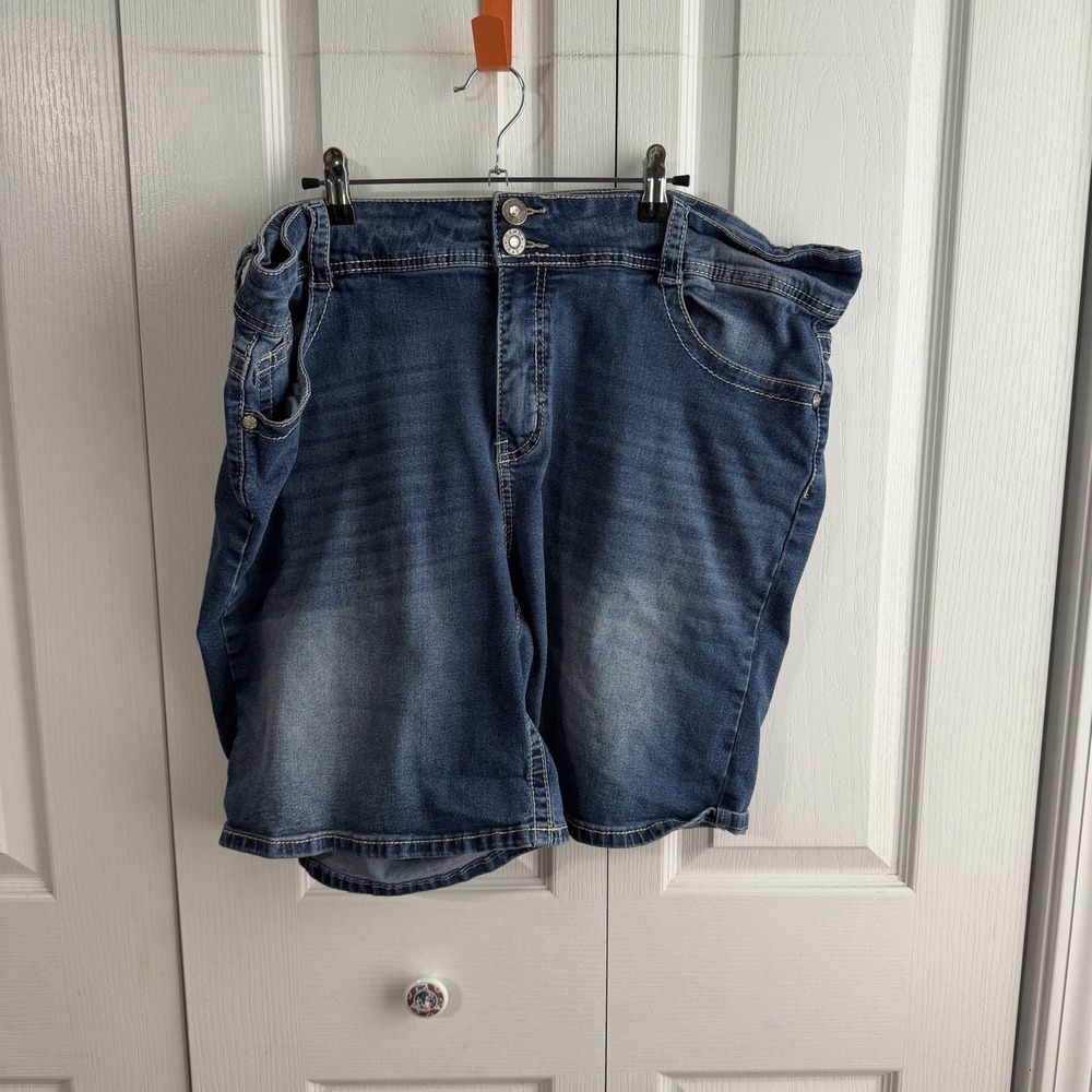 Gemma Rae Embrodiered Blue Denim Jean Shorts Women's Size 22W Boho Cruise Beach